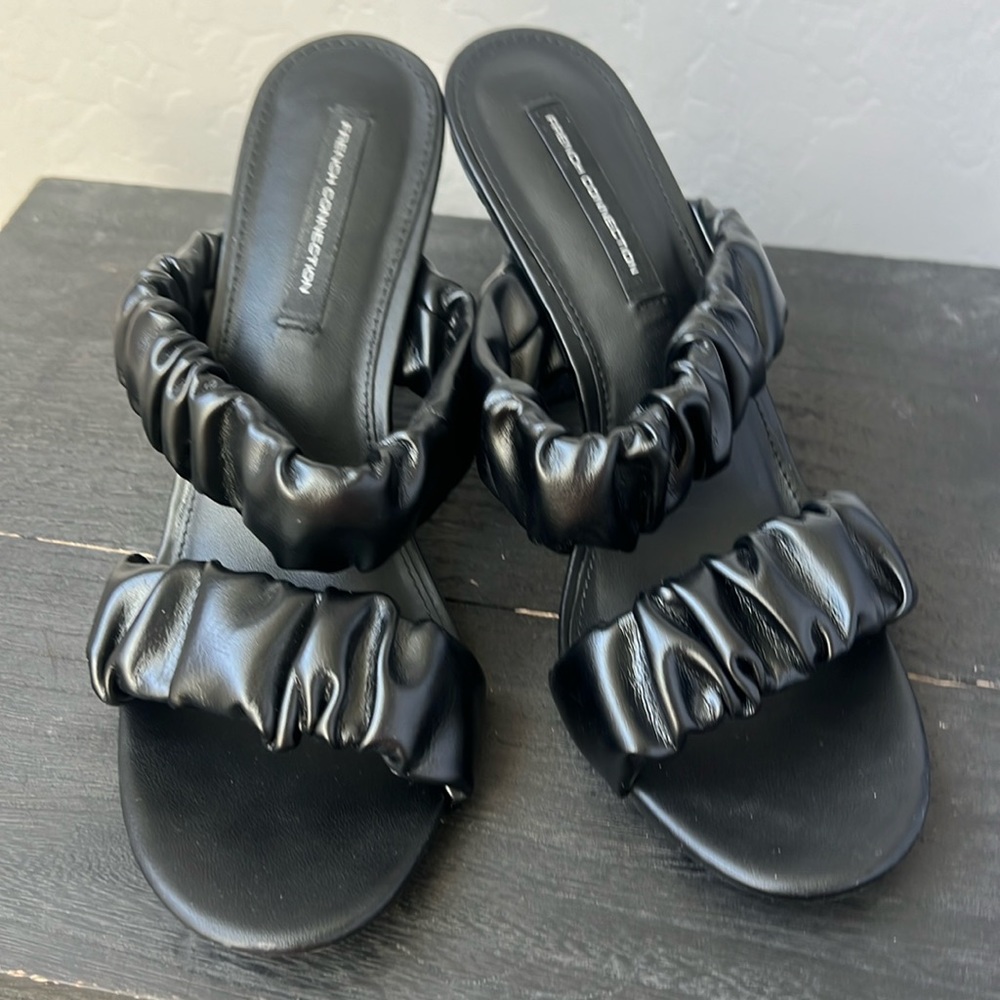 French Connection
Women Slip On Crystal Sandals, Black size 8